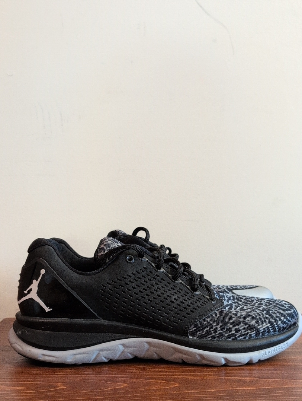 Nike Air Jordan Trainer ST Black Wolf Grey  Sz 10